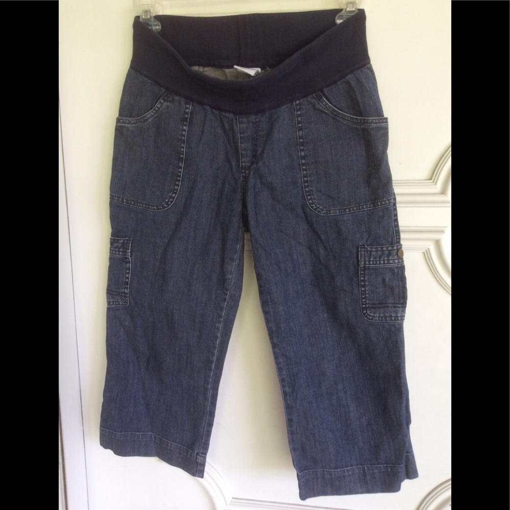 Maternity Capris Size Medium - image 1